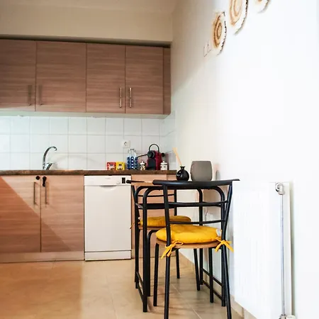 Apartment Your Athenian Hideaway: Cozy In The Center